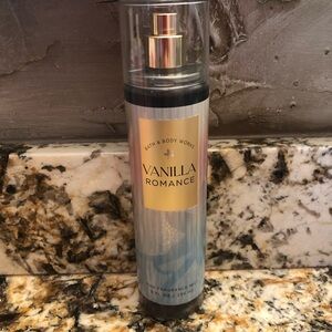 Bath & Body Works Vanilla Romance Fine Mist Body Spray